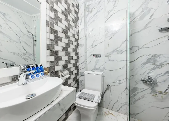 Boutique Giannikis By The