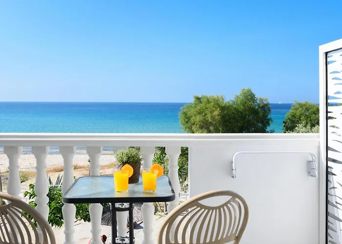 Boutique Giannikis By The 3*