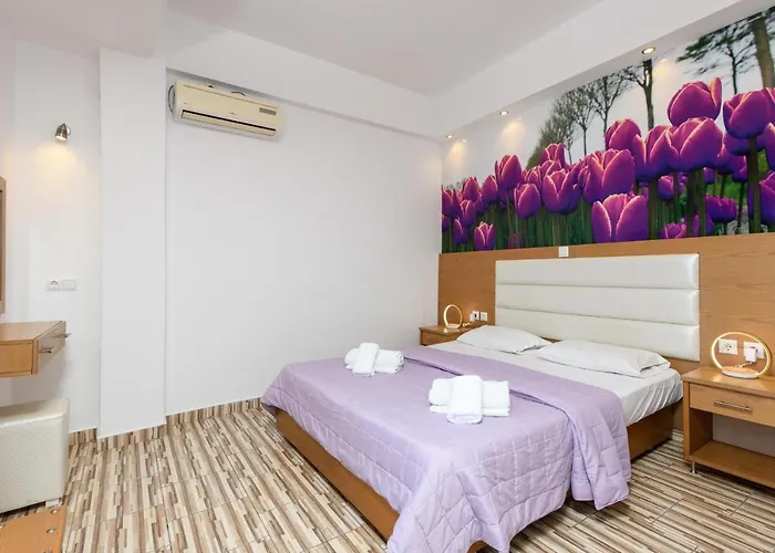 Boutique Giannikis By The