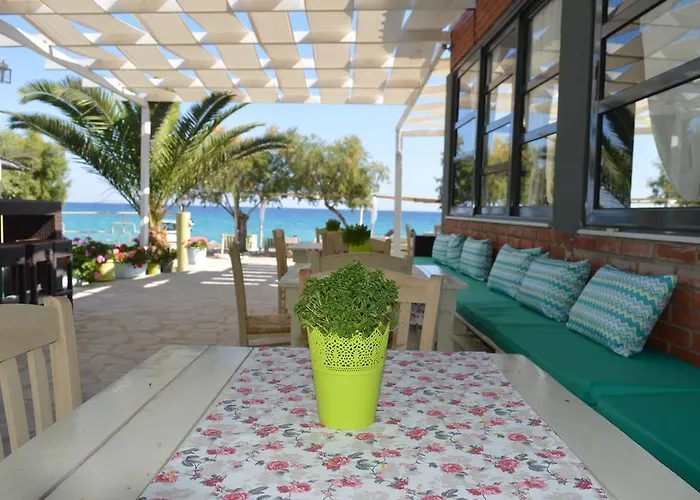 מלון דירות Boutique Giannikis By The 3*