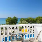 Boutique Giannikis By The アパートホテル 3*