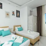 Boutique Giannikis By The