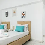 Boutique Giannikis By The 3*