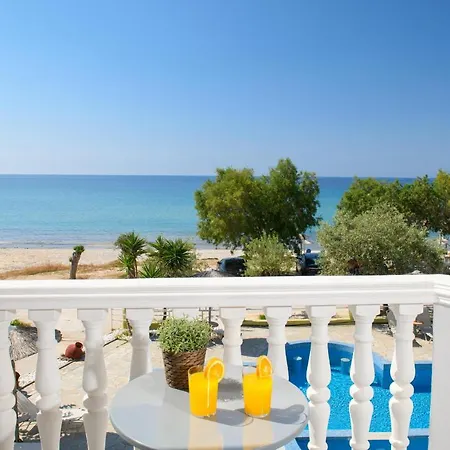 Boutique Giannikis By The