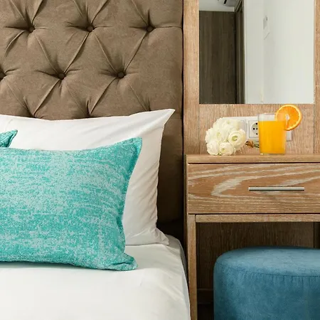 Boutique Giannikis By The 3*