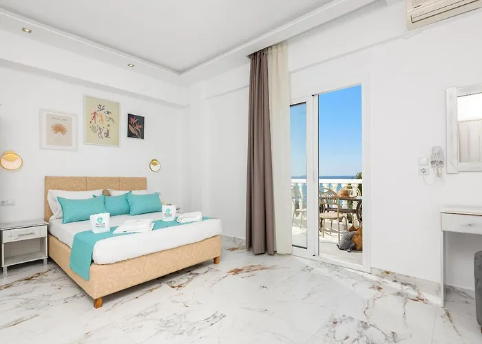 Boutique Giannikis By The アパートホテル