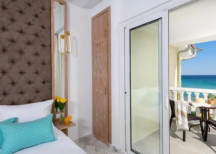 Boutique Giannikis By The 3*